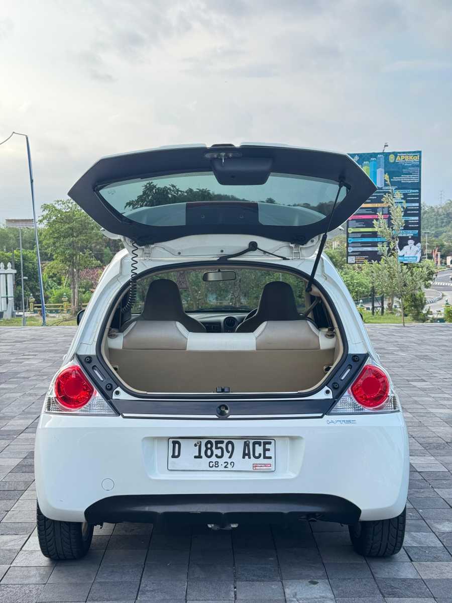 WhatsApp Image 2025-09-09 at 16.21.04